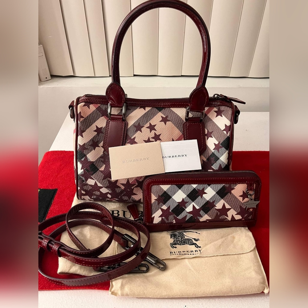 Burberry nova stars bowling bag with wallet